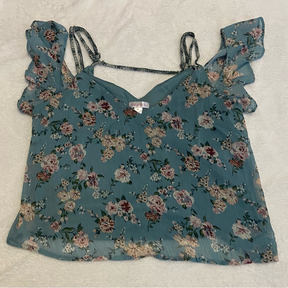 Xhilaration Floral Ruffle Sleeve Top Feminine Romantic Soft Girl Aesthetic
